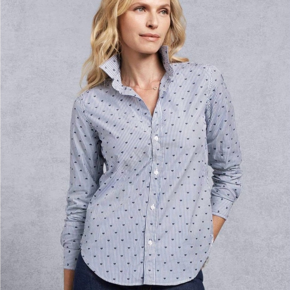 FRANK & EILEEN BARRY BUTTON DOWN Crinkle Shirt in NAVY STRIPE Hearts size S